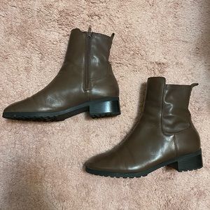 Aldo waterproof leather boots (size 9).